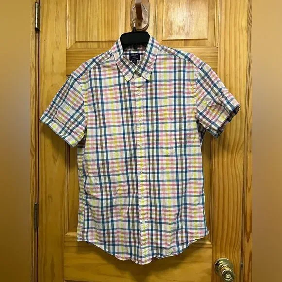 J. Crew men’s plaid flex washed short sleeved button down size L