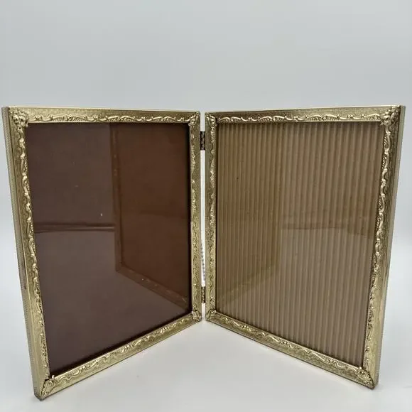 Gorgeous Vintage Ornate Bi Fold 8x10 Photo Frame Gold Tone