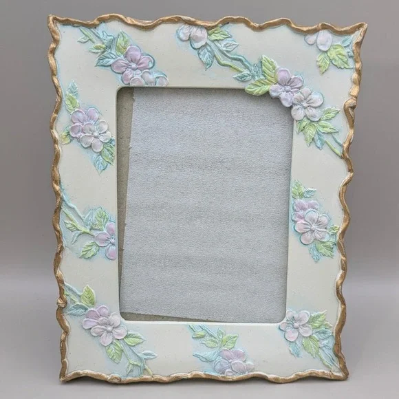 Cream 4x3 Tabletop Picture Frame - Pastel Floral Gold‎ Trim