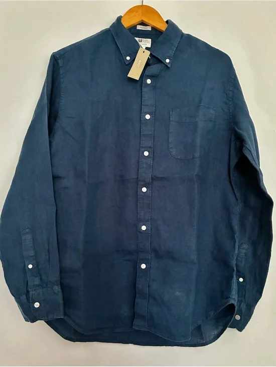 J. Crew Men's classic fit. Baird McNutt Irish linen shirt. M. NWT