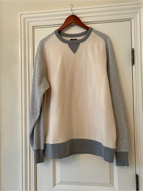 Men's J Cre Two-Tone Cream and Gray Crewneck Sweatshirt  XL   NWOT