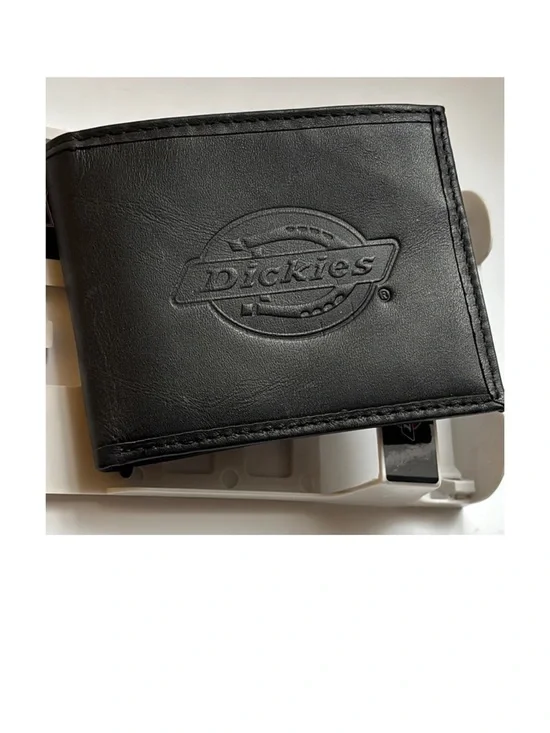 Dickies Classic Black Leather Billfold Wallet