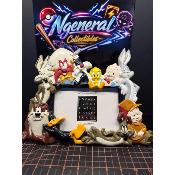 Vintage 1994 Warner Bros Looney Tunes Classic 4x6 Picture Frame 3D Characters