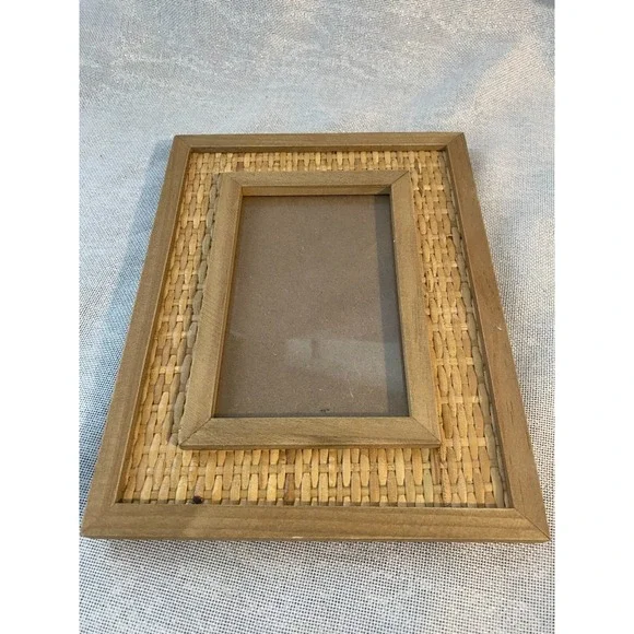 Picture Frame Desk Wall 6 x 4 inch Pic Tan‎ Woven Like Light Weight