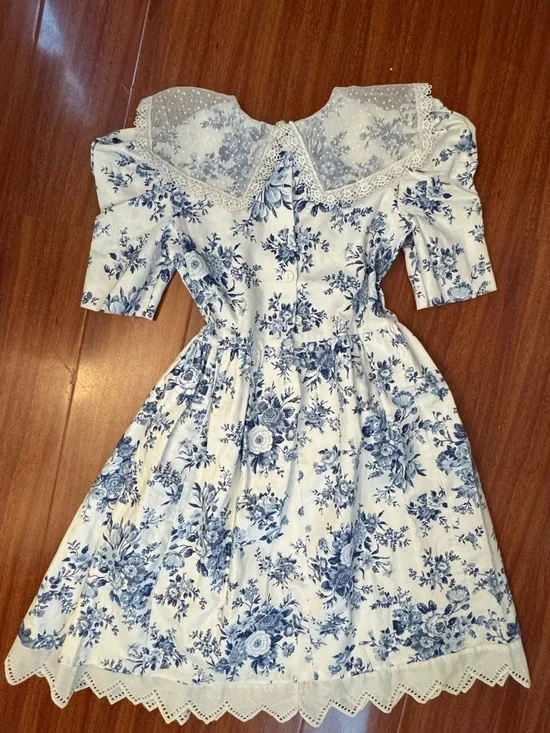 Jinelle Size8 Blue Floral Lace Collar Midi Dress