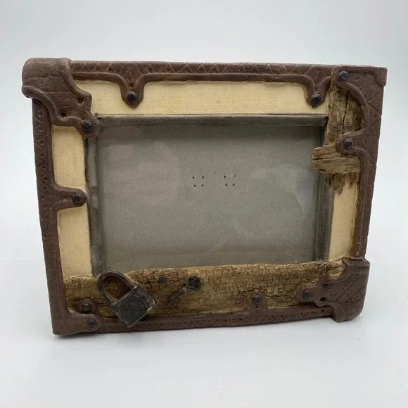 Rustic Steampunk‎ Trunk Photo Frame 5x7 Lock Key Vintage Accent Shelf Decor