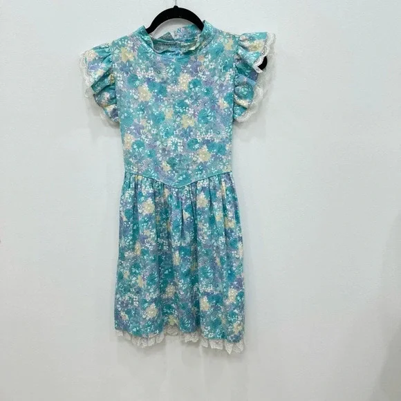 Vintage girls floral lace v waist made in the USA dress Sz 14