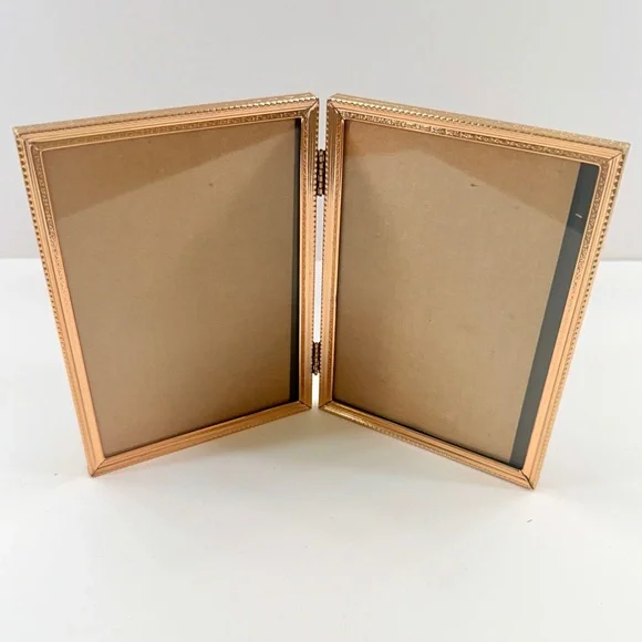 Vintage MCM Bi-Fold‎ Etched Gold Tone Metal Photo Picture Frame Double Hinged