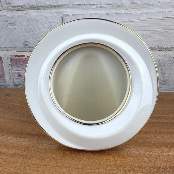 Lenox Memorable Round Porcelain Photo Frame White 24K Gold Trim Oval Opening