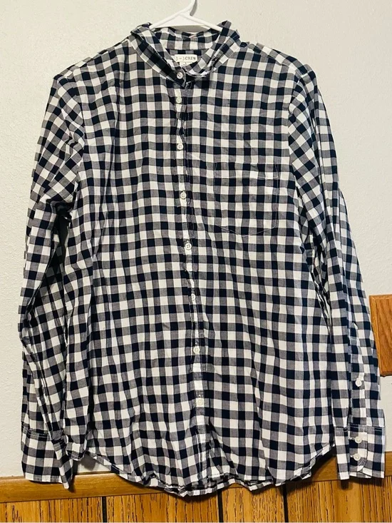 J by J. Crew women size LARGE Black and White Gingham plaid Button-Down Shirt