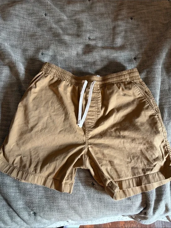 Men's J. Crew Drawstring Shorts in Tan
