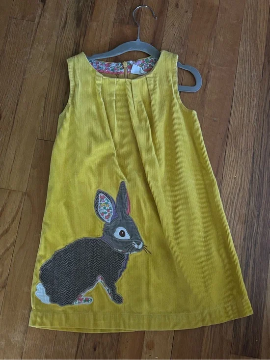 Mini Boden bunny dress 5-6 euc