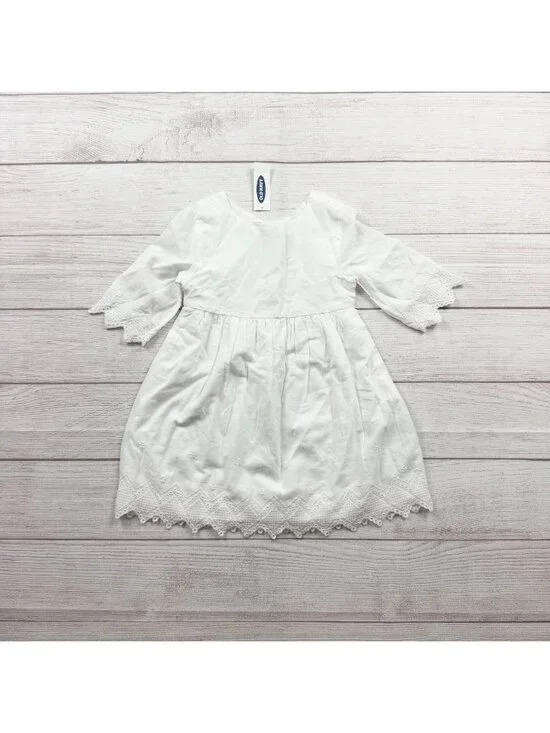 Old Navy Girls White Broderie Anglaise Bell Sleeve Dress NWT 2T