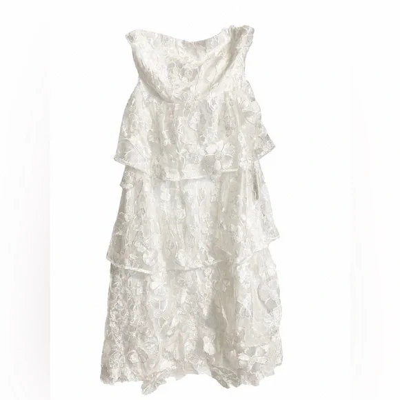 Lulu's Ivory Strapless Tiered Lace Dress