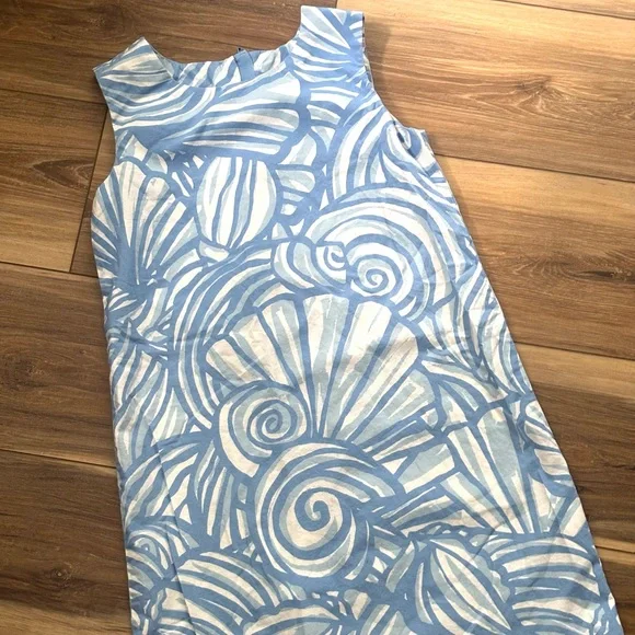 Vineyard Vines blue and white shell dress