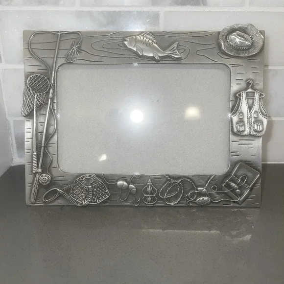 FISHING Theme 3-D Pewter - Picture Frame