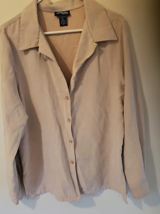 Jordan L Relaxed Velvet Feel Button-Up Shirt in Light Beige