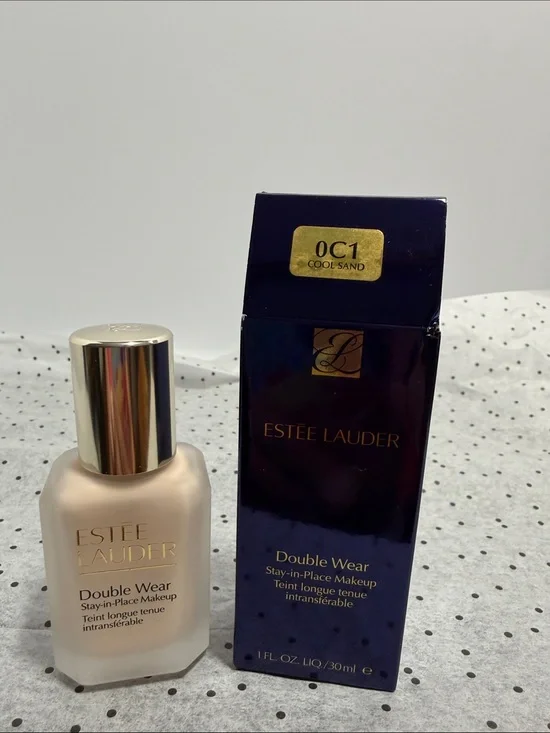 Estee Lauder Double Wear Foundation - Cool Sand, 0C1 new in box