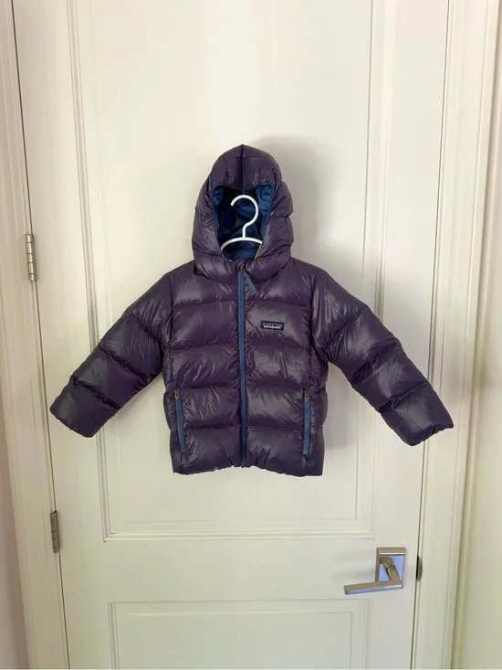 Patagonia Baby Hi-Loft Down Sweater Hoody Jacket Plummet Purple 4T or 5T New Tag
