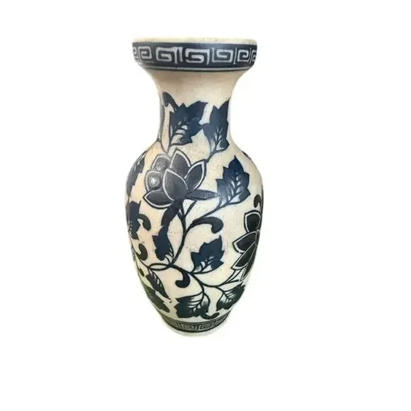 Chinese Cizhou style vase black floral & leaf pattern sgraffito 6