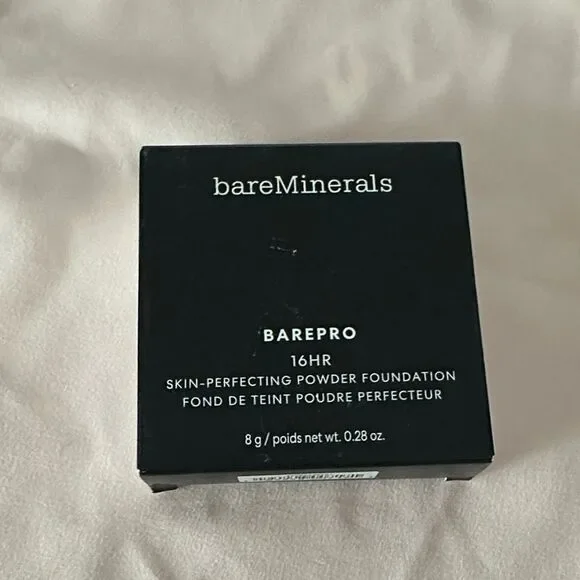 bareMinerals BAREPRO 16HR Foundation in Medium Deep 45 Warm