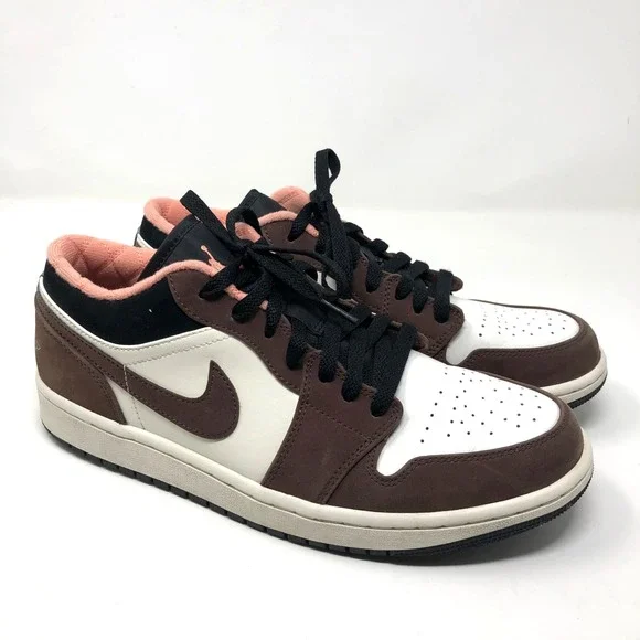 Nike Air Jordan 1 Low Mocha Brown Sneakers Mens‎ 9.5 Streetwear Comfort Lace Up