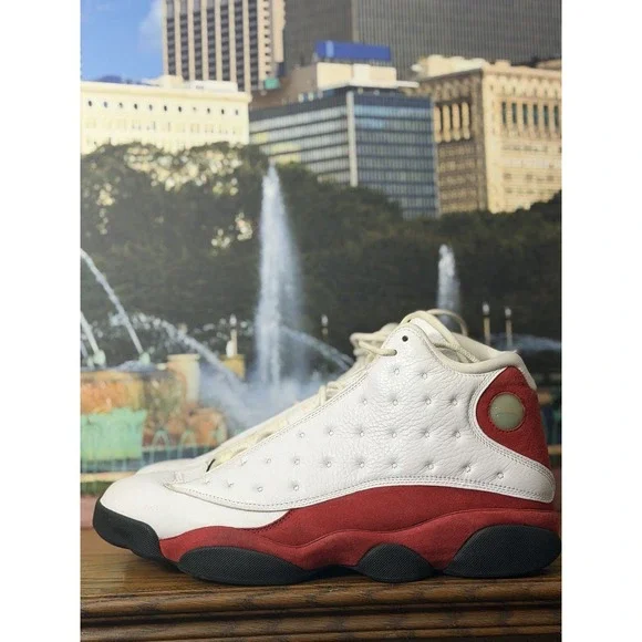JORDAN XIII RETRO 13 CHICAGO CHERRY WHITE RED BLACK 2017 414571-122 (SIZE 12)