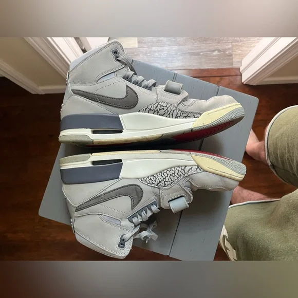 Air jordan legacy 312 wolf grey
