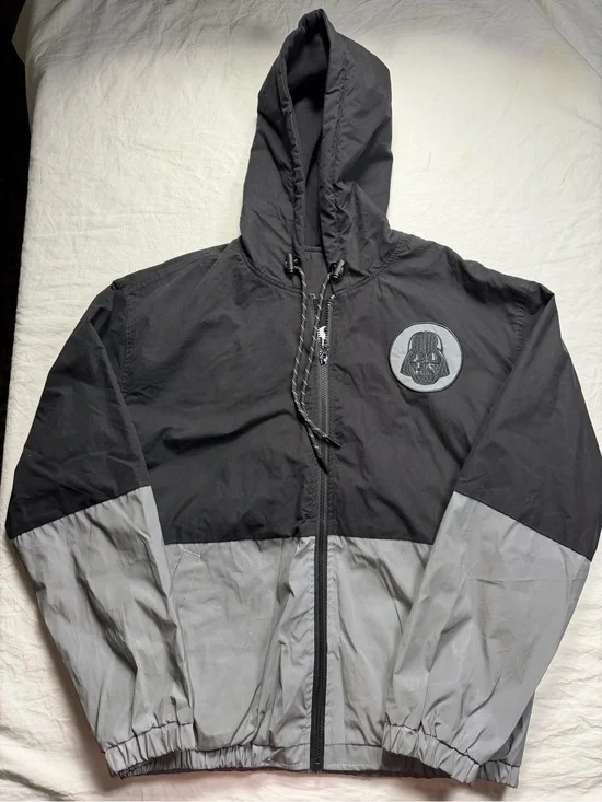 Star Wars Men's Black & Gray Hooded Windbreaker Jacket