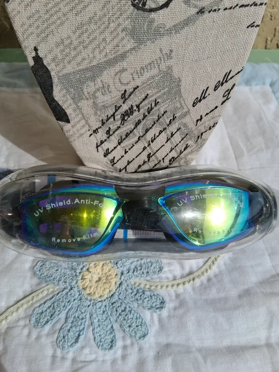 Mirrored Swim Goggles with UV Shield - Blue/Green