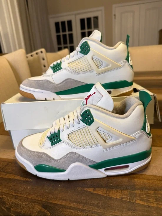 Air Jordan 4 Retro SP Sail/White-Pine Green Sneakers, M8.5/W10