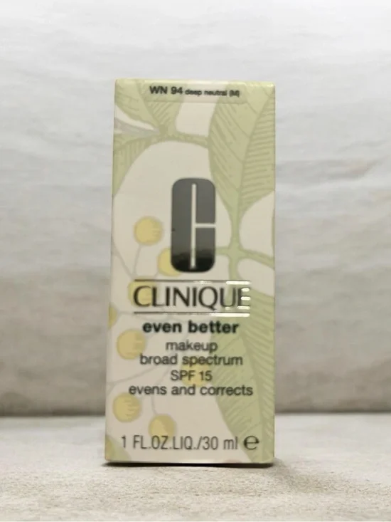 Clinique Even Better Makeup SPF 15 — WN deep neutral