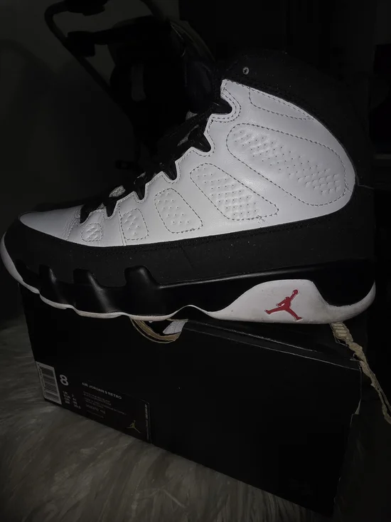 Jordan Retro 9 White/Black with Red Jumpman