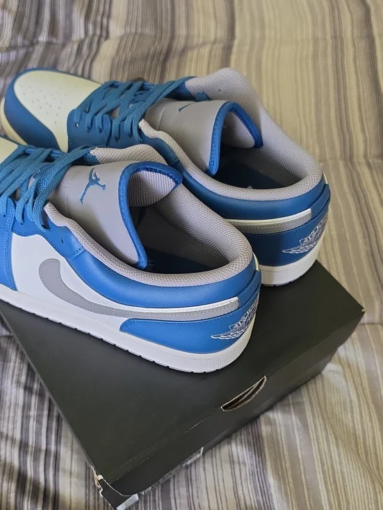 Air Jordan Retro 1 Low Tru Blue/ Grey/white
