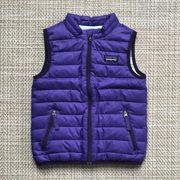 Patagonia Down Vest (size 3T)