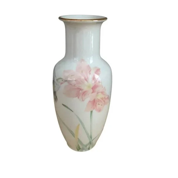 Vintage Crowning Touch Collection Mother's Day Vase Hummingbird Flowers NEW