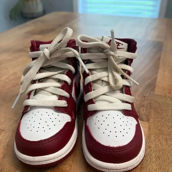 Jordan Men's Burgundy and Red Trainers