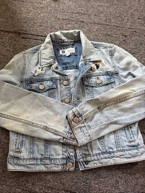 GAP Light Wash Blue Denim Jacket with Puppy Embroidery