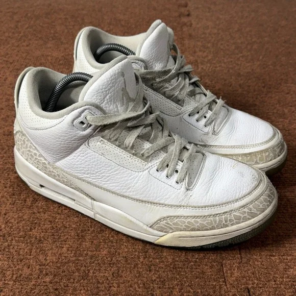 B- Air Jordan 3 Retro Pure White 2018 Mens Sneakers 136064-111 Size 10.5 White