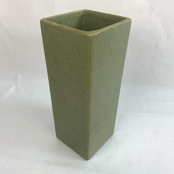 McCoy Floraline Green Vase Vintage Rare USA Ceramic Pottery Speckled MCM 446