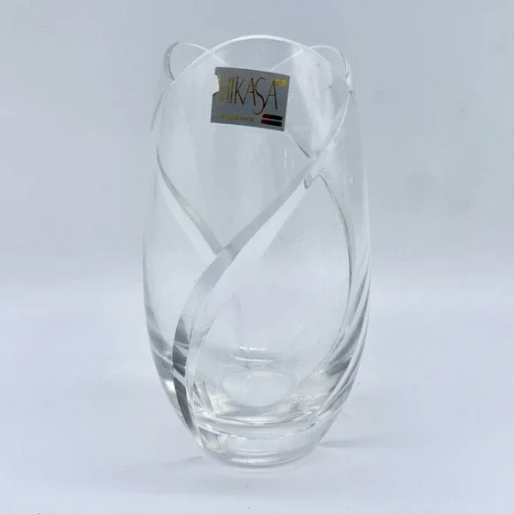 Mikasa Tulip Bud Vase Crystal Swirl Scalloped Yugoslavia 5.5