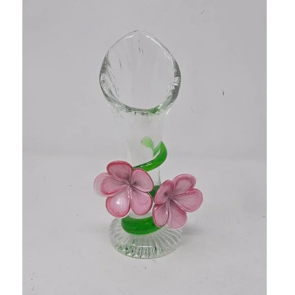 Vtg hand blown art glass bud vase pink flowers green vine fluted rim botanical