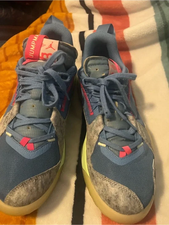 Jordan Jumpman Delta Blue Athletic Sneakers with Strawberry Accents