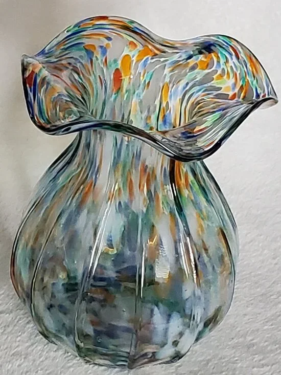 Murano Style Blown Glass Vase Colorful Ribbed Ruffled Rim Vintage EUC!