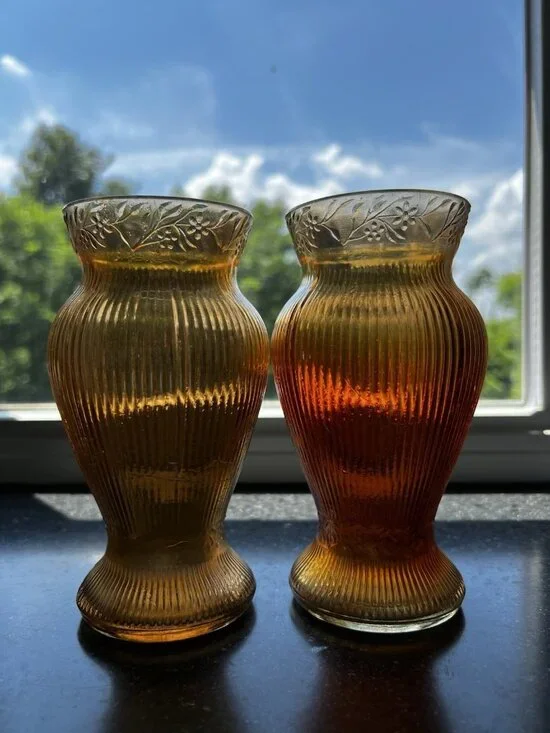 c1928 Pair/2 Jeanette Prism & Daisy Band Floral Ribbed Iridescent Glass 6