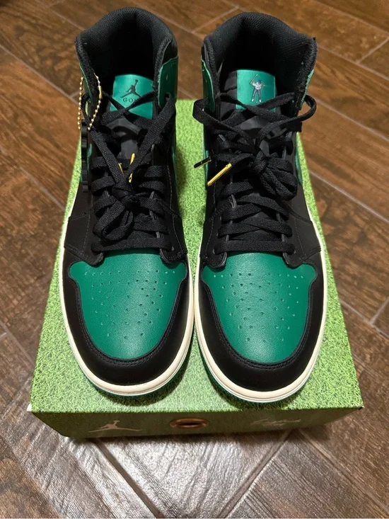 Air Jordan 1 High G NRG, men’s 11.5, black/malachite-metallic gold golf shoes