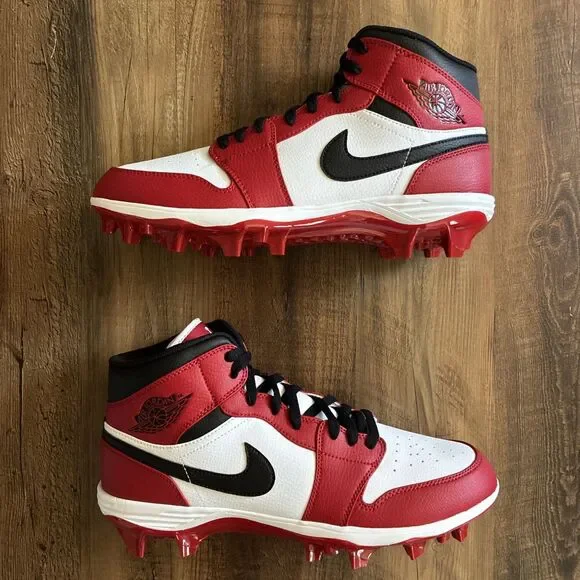Nike Air Jordan 1 Retro Mid TD Size 11 Chicago Red Football Cleats FJ6805-106