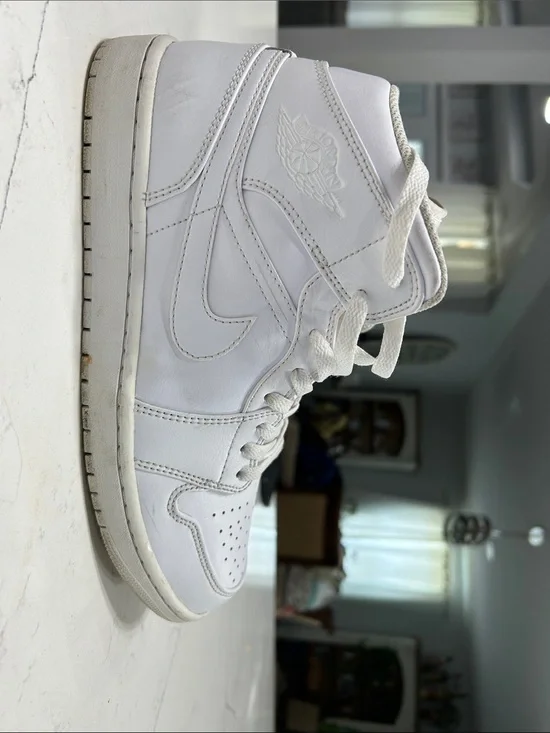 Jordan 1 White mid -Top Sneakers