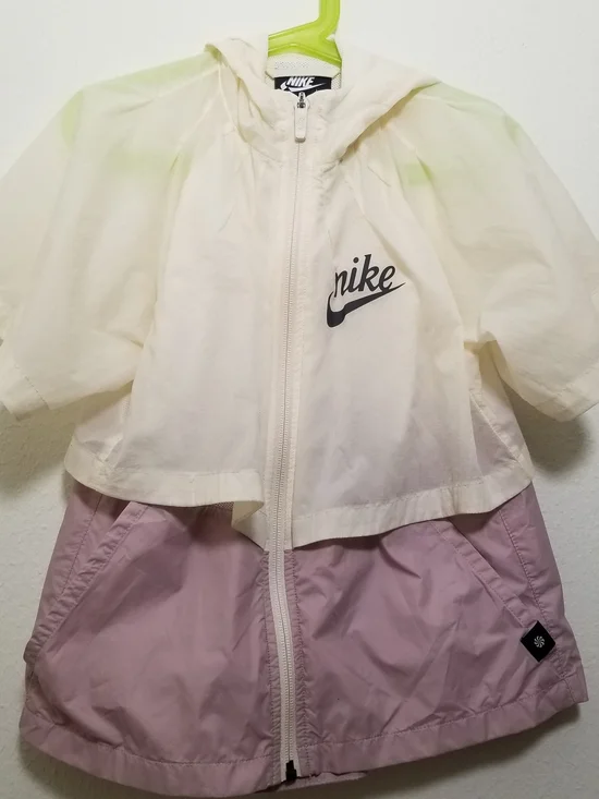 Nike Girls' Small Sportswear Short-Sleeve Cream & Lavender Windbreaker Jacket