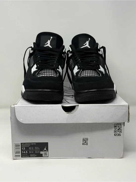 Size 13 Nike Air Jordan 4 Retro White Thunder FQ8138-001